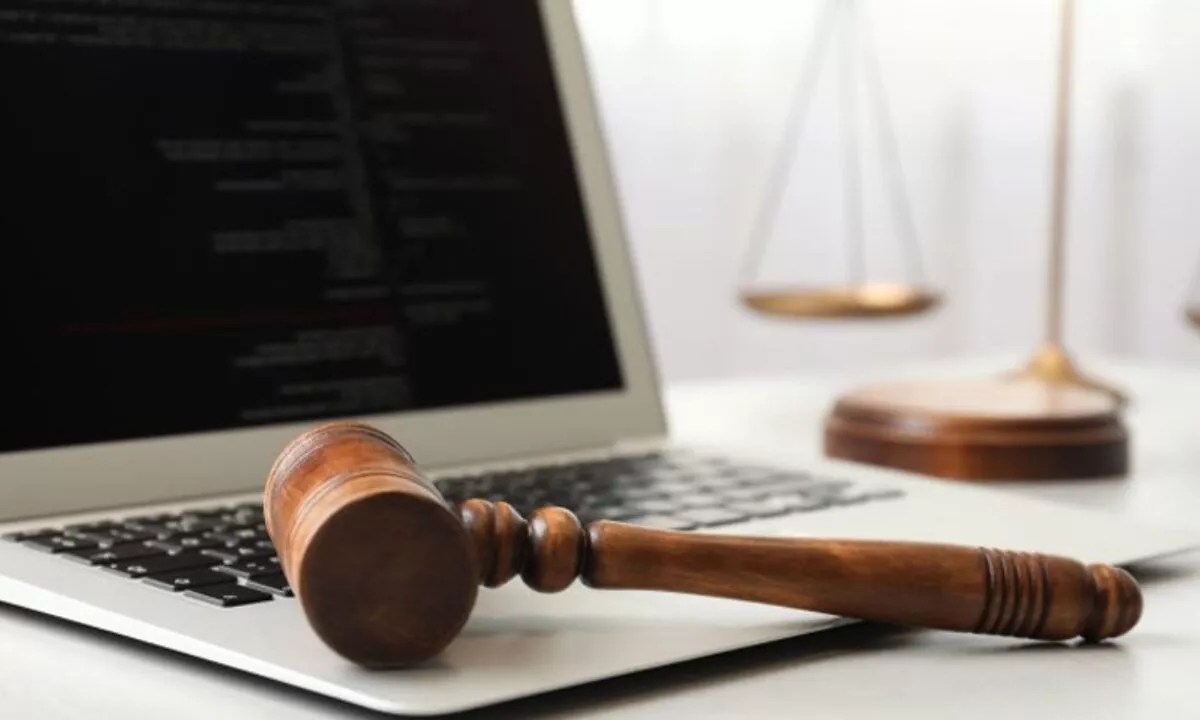 بهترین وکیل پایه یک دادگستری چه مشخصاتی باید داشته باشد؟.webp