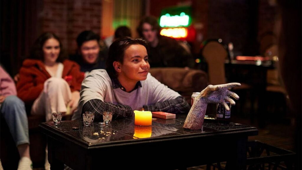نقد فیلم Talk to Me 8 نقد فیلم Talk to Me
