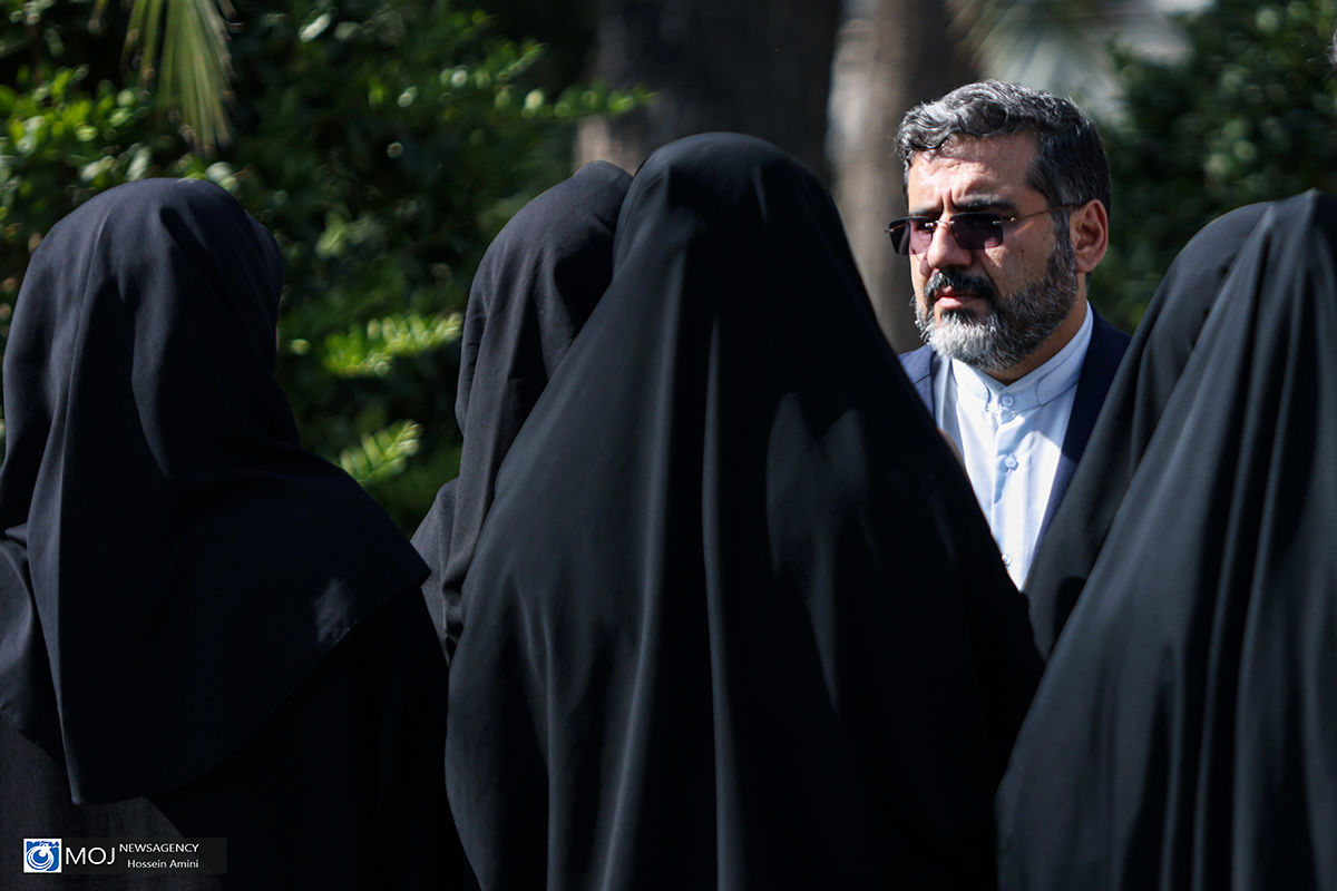 مردمی سازی فرهنگ و هنر شعار اصلی دولت است