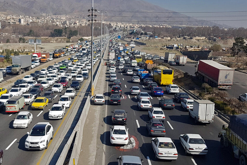 رکورد میزان جابجایی کالا در جاده‌های کشور در آبان ماه با حمل ۵۰ میلیون تن بار شکسته شد