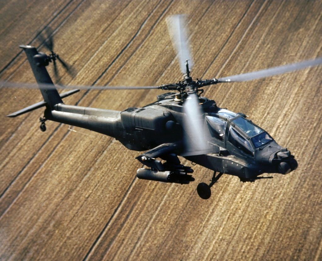 هلیکوپتر تهاجمی  AH-64 Apache