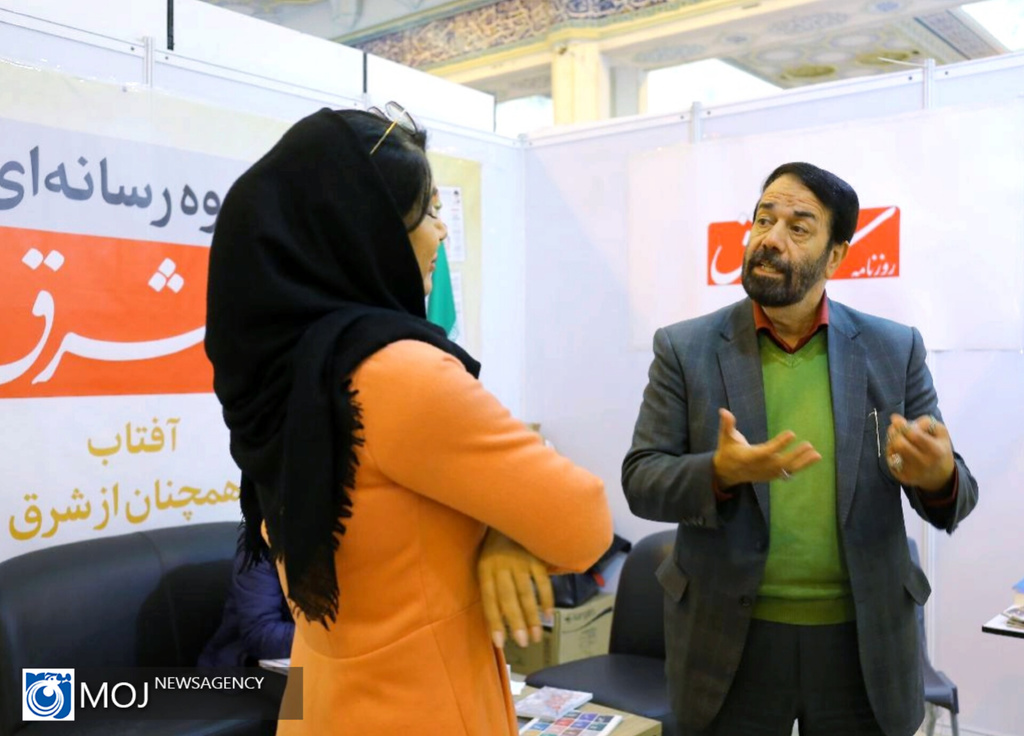 مدیرعامل خبرگزاری موج از نمایشگاه رسانه های ایران بازدید کرد+تصاویر 11 بازدید مدیر عامل خبرگزاری موج از نمایشگاه رسانه های ایرانی