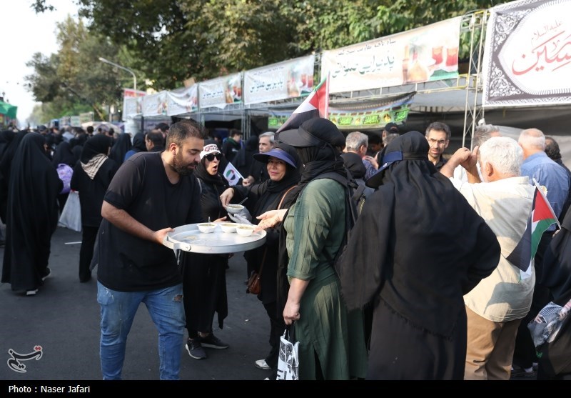 1724586496 424 خیل عظیم جاماندگان اربعین از پایتخت تا حرم عبدالعظیم حسنیع دانشجو