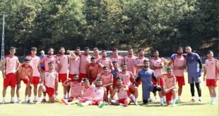 خارجی‌های پرسپولیس هندوانه در بسته هستند/ اردوی خارجی کمک حال بود